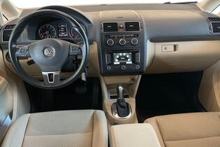 Volkswagen Touran vaihtoauto