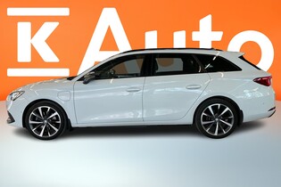 SEAT Leon Sportstourer vaihtoauto
