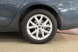 SEAT Leon Sportstourer vaihtoauto