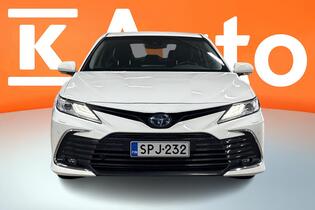 Toyota Camry vaihtoauto