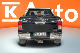 Toyota Hilux vaihtoauto