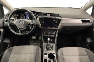 Volkswagen Touran vaihtoauto