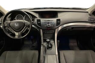 Honda Accord vaihtoauto