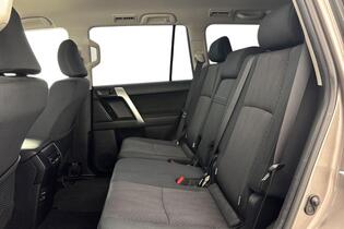 Toyota Land Cruiser vaihtoauto