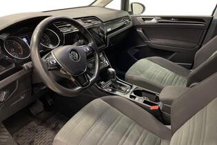 Volkswagen Touran vaihtoauto