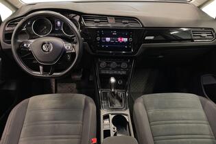 Volkswagen Touran vaihtoauto