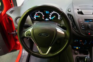 Ford Transit Courier vaihtoauto