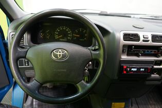 Toyota Hiace vaihtoauto