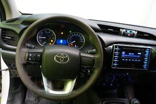 Toyota Hilux vaihtoauto