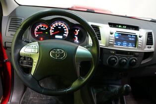 Toyota Hilux vaihtoauto