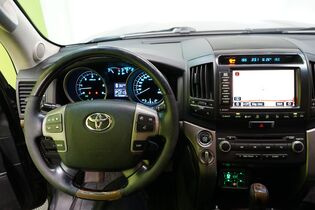 Toyota Land Cruiser vaihtoauto