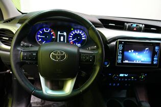 Toyota Hilux vaihtoauto