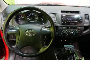 Toyota Hilux vaihtoauto