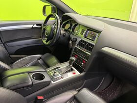 Audi Q7 vaihtoauto