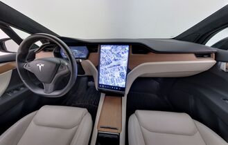 Tesla Model X vaihtoauto