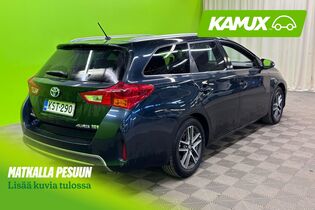 Toyota Auris vaihtoauto