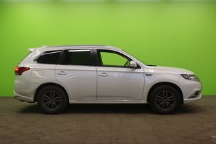 Mitsubishi Outlander PHEV vaihtoauto