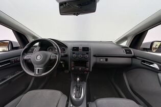 Volkswagen Touran vaihtoauto