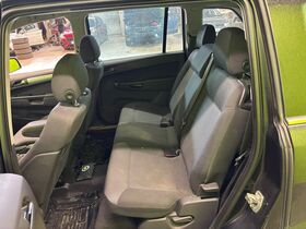 Opel Zafira vaihtoauto