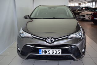 Toyota Avensis vaihtoauto