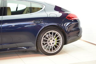 Porsche Panamera vaihtoauto