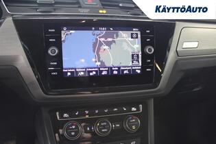 Volkswagen Touran vaihtoauto