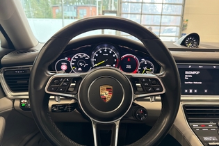 Porsche Panamera vaihtoauto