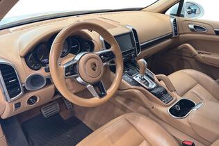 Porsche Cayenne vaihtoauto