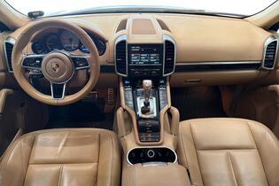 Porsche Cayenne vaihtoauto