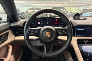 Porsche Taycan vaihtoauto