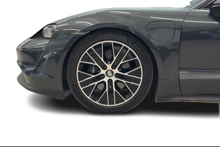 Porsche Taycan vaihtoauto