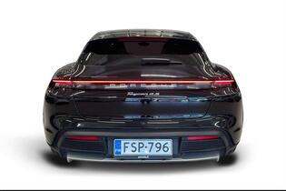 Porsche Taycan vaihtoauto