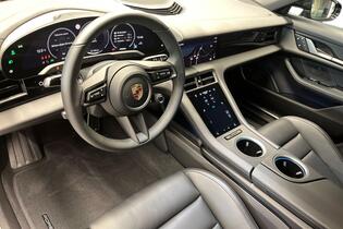 Porsche Taycan vaihtoauto