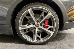 Porsche Taycan vaihtoauto