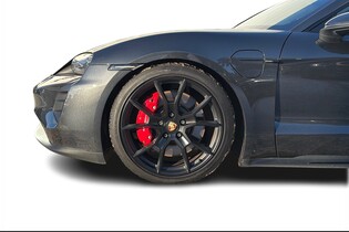 Porsche Taycan vaihtoauto