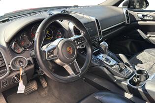 Porsche Cayenne vaihtoauto