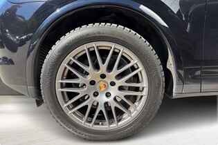 Porsche Cayenne vaihtoauto