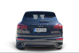 Porsche Cayenne vaihtoauto