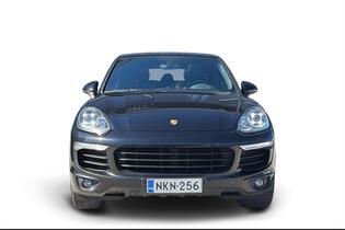 Porsche Cayenne vaihtoauto