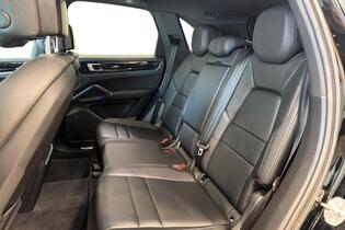 Porsche Cayenne vaihtoauto