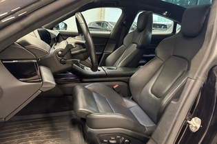 Porsche Taycan vaihtoauto