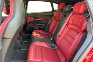 Porsche Taycan vaihtoauto