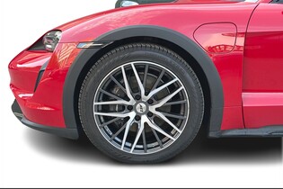 Porsche Taycan vaihtoauto