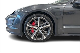 Porsche Taycan vaihtoauto