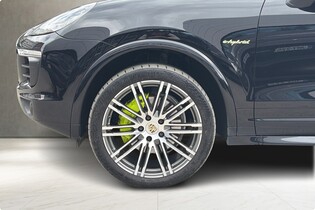 Porsche Cayenne vaihtoauto