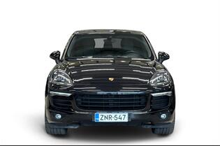 Porsche Cayenne vaihtoauto