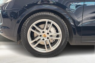 Porsche Cayenne vaihtoauto