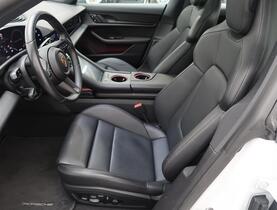 Porsche Taycan vaihtoauto