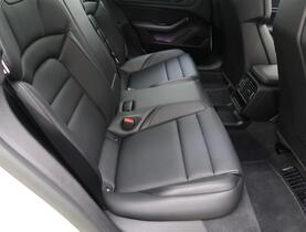 Porsche Taycan vaihtoauto