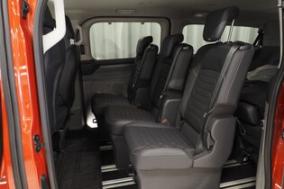 Ford Tourneo Custom vaihtoauto